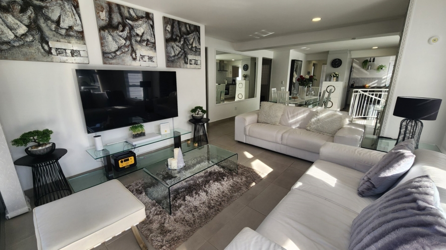 2 Bedroom Property for Sale in Island View Western Cape